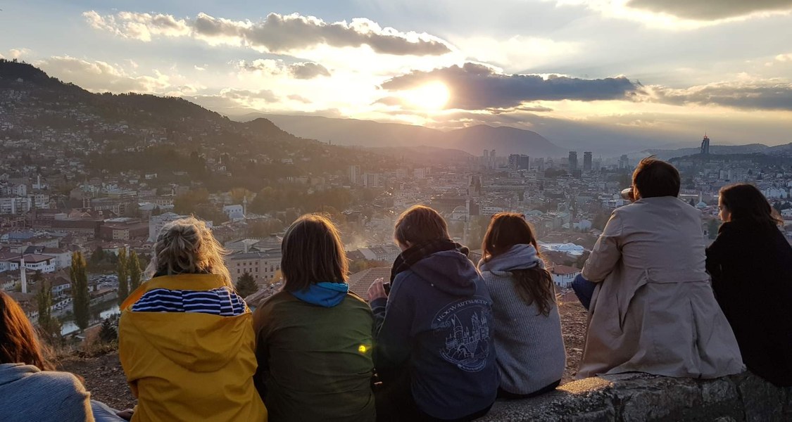 Yellow fortress is a cannon fortress at the entrance of the "Walled City of Vratnik". It was built between 1727 and 1739. It provides the best panoramic view of Sarajevo and UNSA member units.